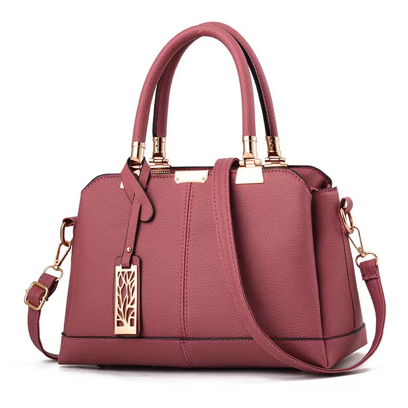 Classic Ladies Shoulder Bag – Fashion Handbag for Everyday Use