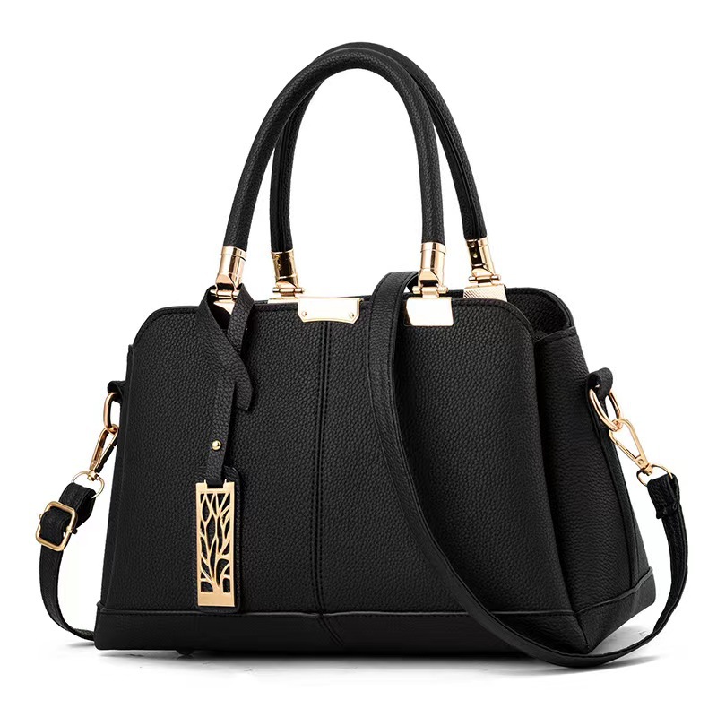 Classic Ladies Shoulder Bag – Fashion Handbag for Everyday Use